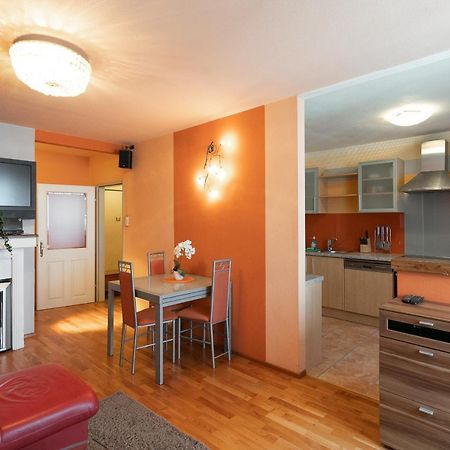 Zentrales Apartment In U-Bahn Naehe & Hauptbahnhof Wenen Buitenkant foto