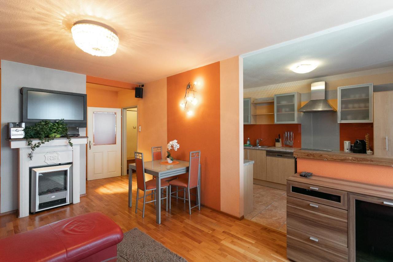 Zentrales Apartment In U-Bahn Naehe & Hauptbahnhof Wenen Buitenkant foto