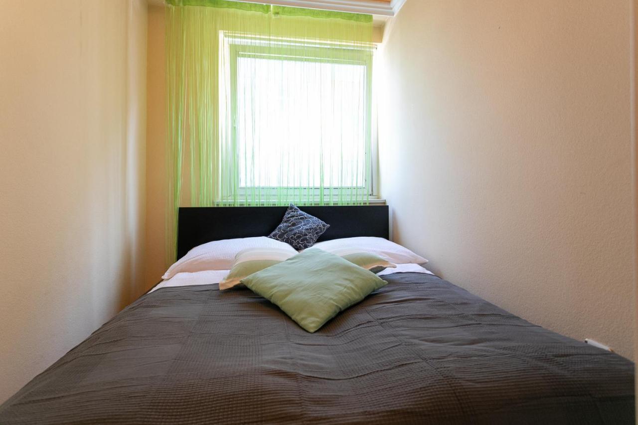 Zentrales Apartment In U-Bahn Naehe & Hauptbahnhof Wenen Buitenkant foto